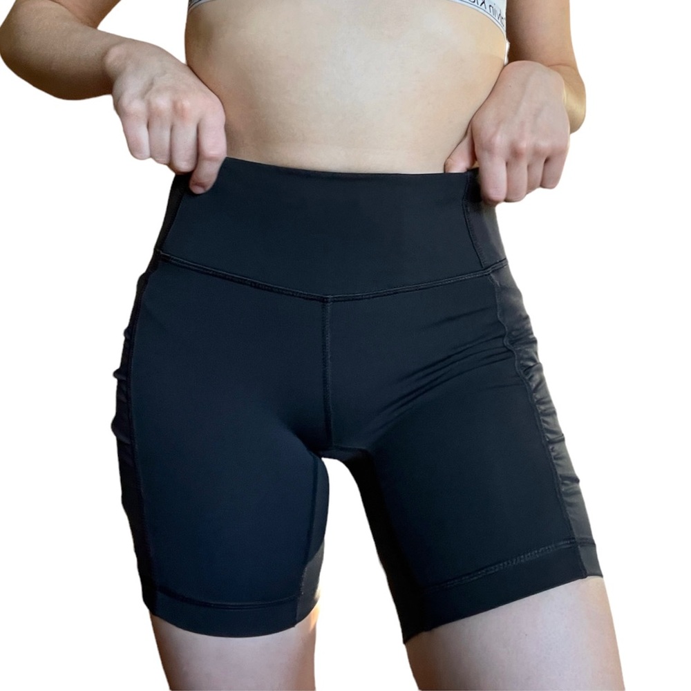 LULULEMON BLACK RUCHED BIKER SHORTS SIZE 2